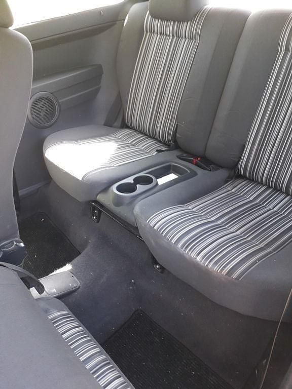 Usata VW Fox 54 CV (39 kW) 2006 Argento Utilitaria