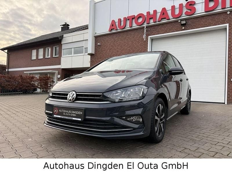 Grau Gebraucht 2019 VW Golf Sportsvan IQ Drive Van / Kleinbus | 12.950 € (Fairer Preis) - Bild 1/4