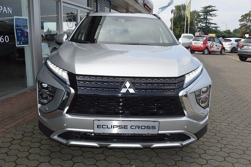 Neu Mitsubishi Eclipse Cross 98 PS (72 kW) 2025 Silber SUV