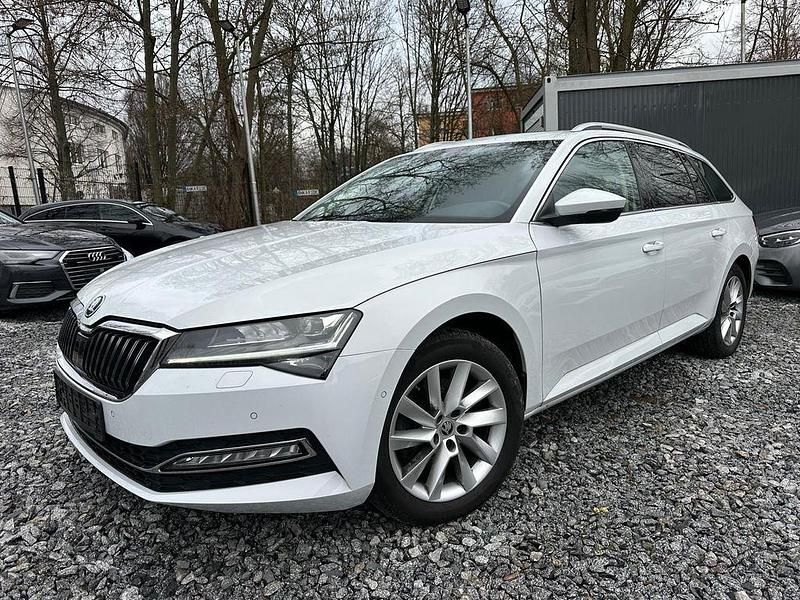 Gebraucht Skoda Superb Style 200 PS (147 kW) 2022 Weiß Kombi