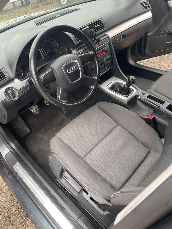 Gebraucht Audi A4 131 PS (96 kW) 2005 Blau Kombi