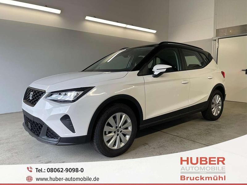 Neu Seat Arona Style 116 PS (85 kW) 2025 [b40e] weiß  dach schwarz SUV