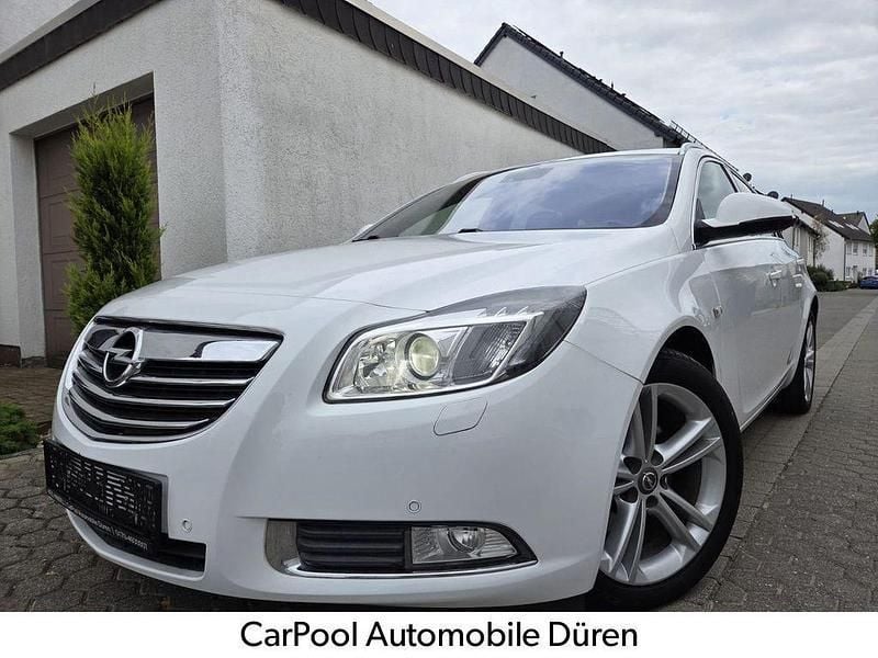 Weiß Gebraucht 2012 Opel Insignia Sport Kombi | 4.999 € (Fairer Preis) - Bild 1/4