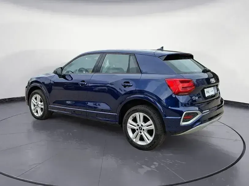 Gebraucht Audi Q2 Advanced 150 PS (110 kW) 2023 Navarrablau metallic SUV