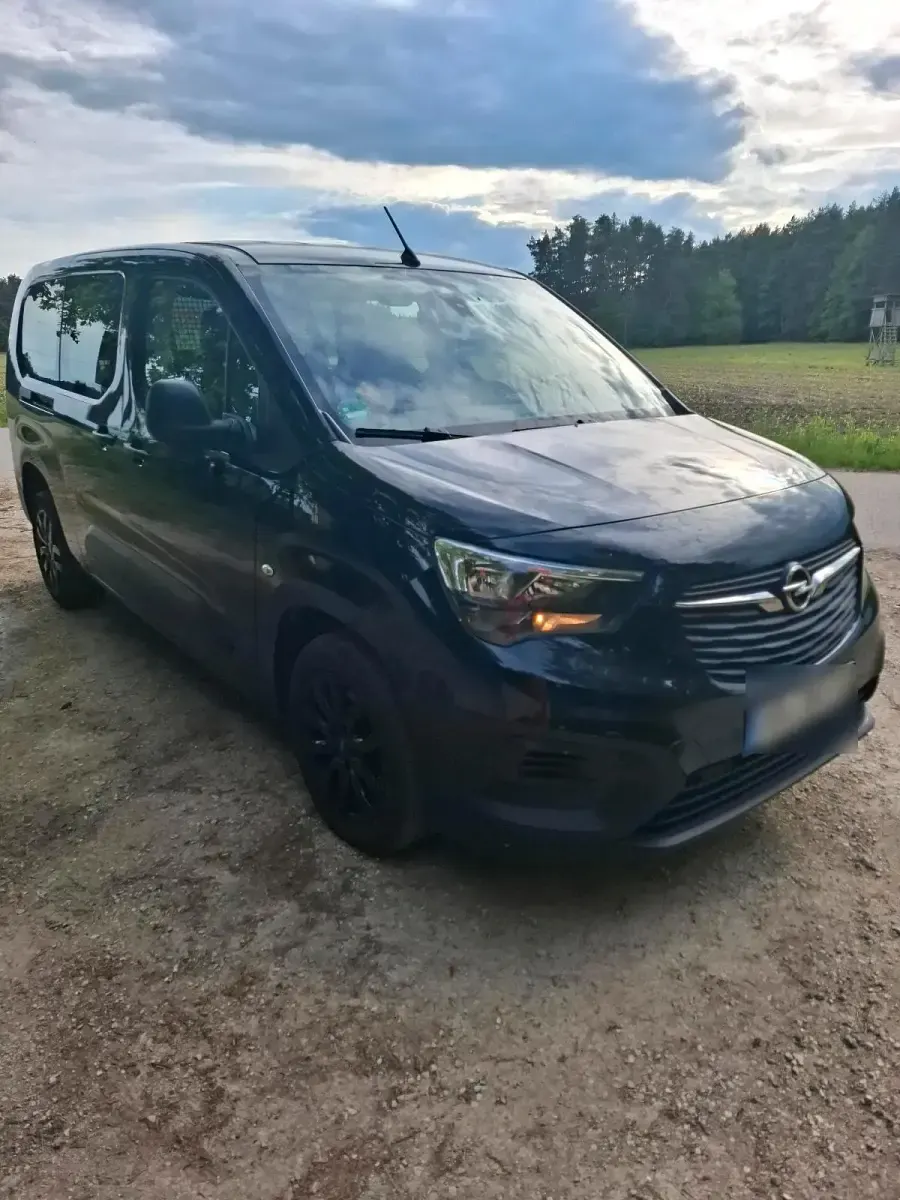 Gebraucht Opel Combo 102 PS (75 kW) 2022 Schwarz Van / Kleinbus