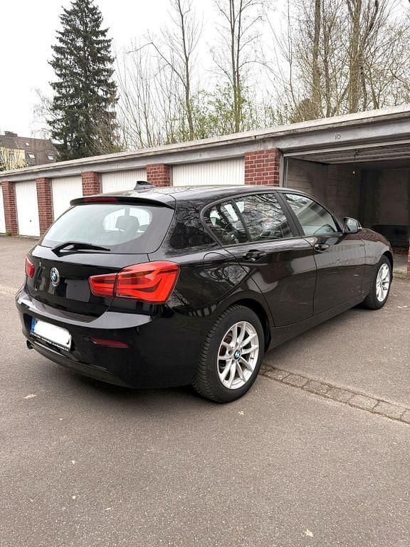 Gebraucht BMW 116 109 PS (80 kW) 2016 Schwarz Kleinwagen
