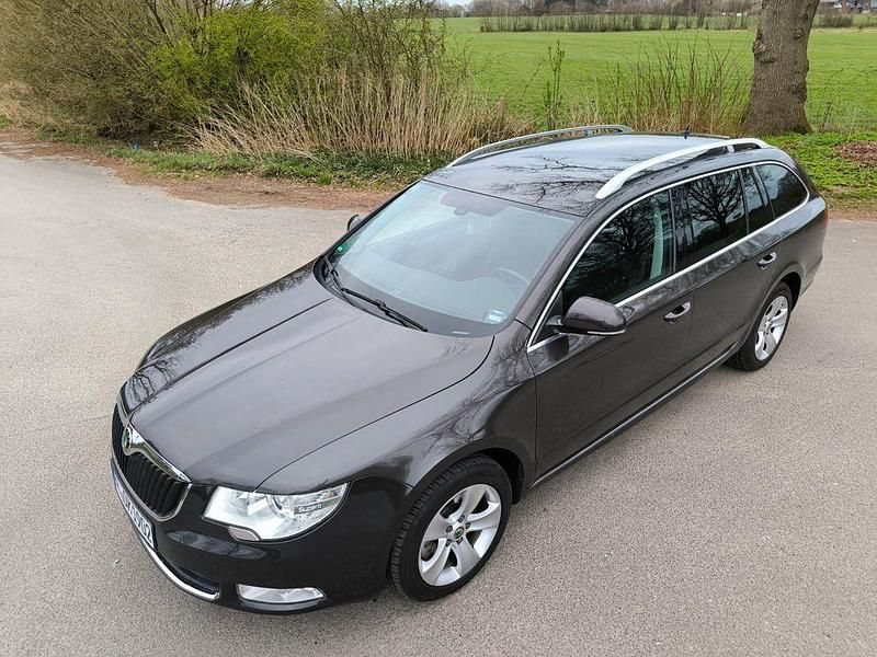 Gebraucht 2010 Skoda Superb Elegance Kombi | 7.999 € (Fairer Preis) - Bild 1/4