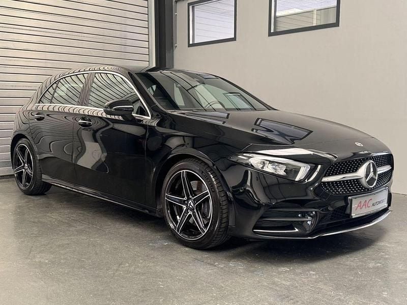 Nachtschwarz Gebraucht 2022 Mercedes A220 AMG Limousine | 33.950 € (Fairer Preis) - Bild 1/4