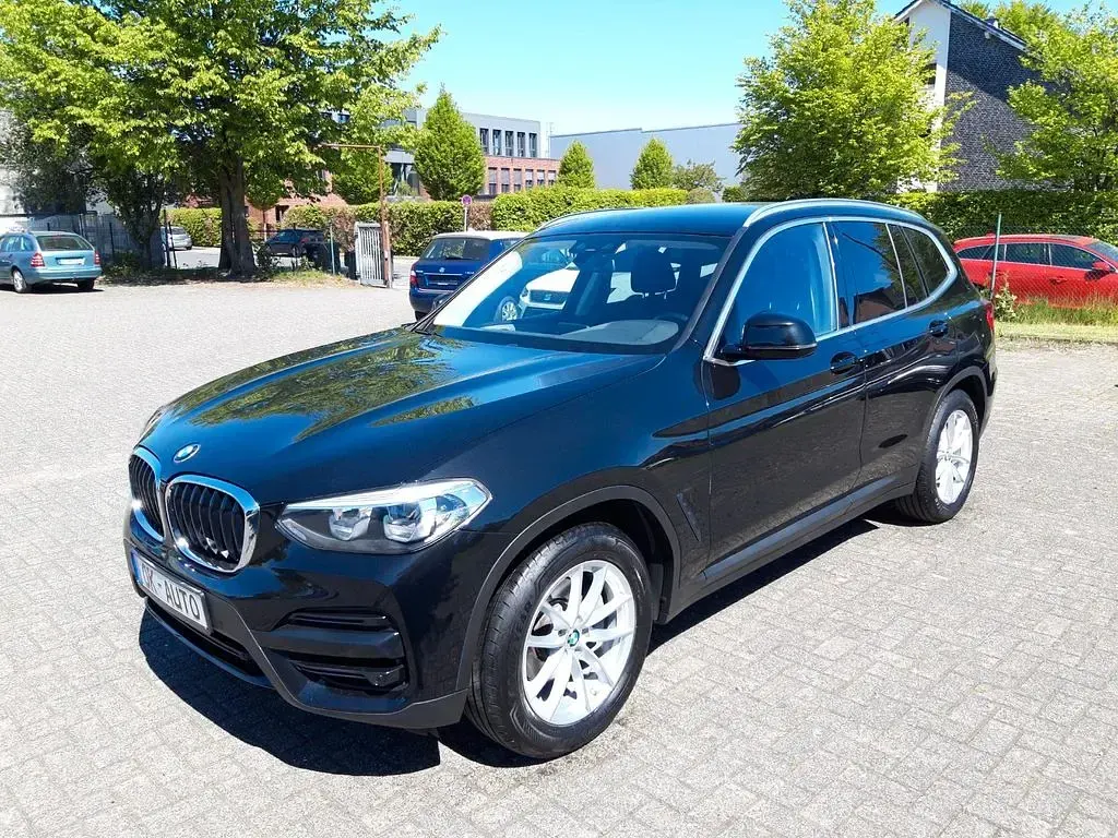 Gebraucht BMW X3 184 PS (135 kW) 2019 Saphirschwarz SUV