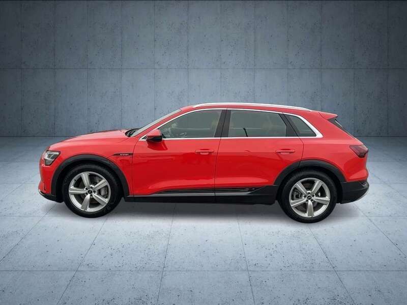 Gebraucht Audi e-tron Advanced 300 kW (408 PS) 2021 Rot SUV