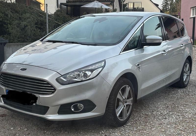 Gebraucht Ford S-MAX Titanium 150 PS (110 kW) 2015 Schwarz Van / Kleinbus