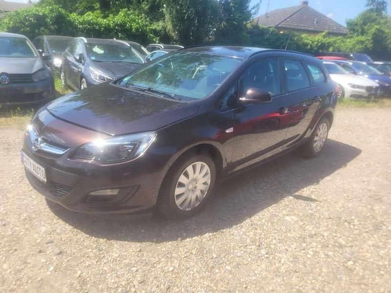 Braun Gebraucht 2013 Opel Astra Edition Kombi | 6.970 € (Teuer) - Bild 1/4