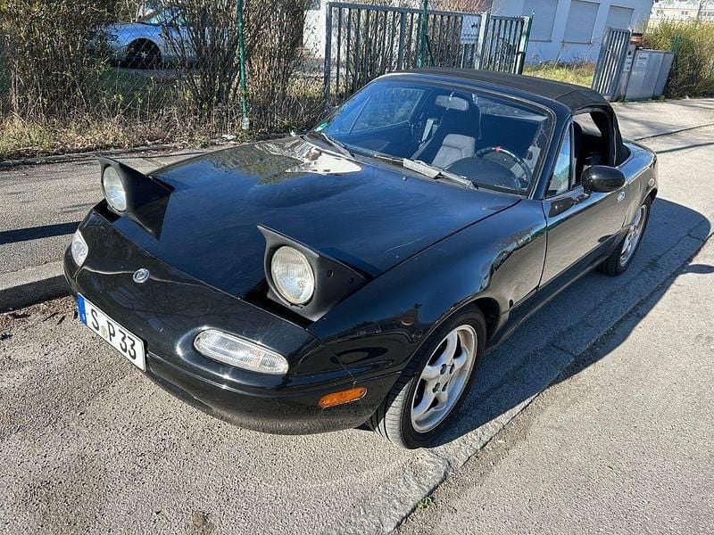 Second-hand Mazda MX5 120 CP (88 kW) 1993 Negru Cabrio