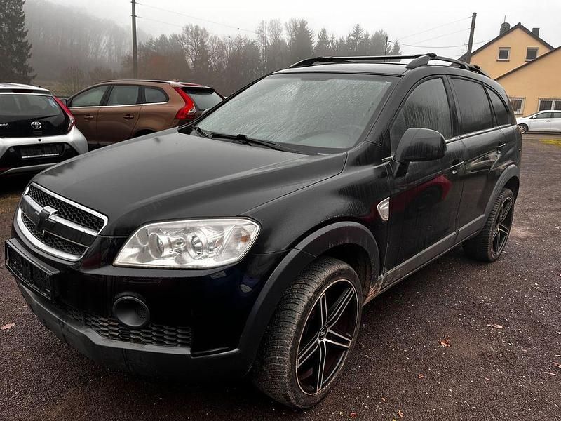 Gebraucht Chevrolet Captiva LS 136 PS (100 kW) 2008 Schwarz SUV