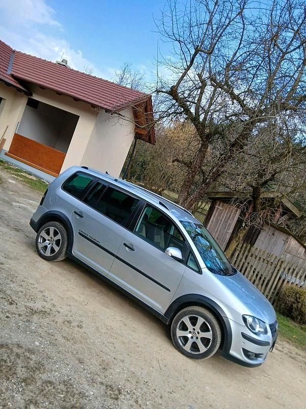 Gebraucht VW Touran Cross 170 PS (125 kW) 2007 Silber Van / Kleinbus
