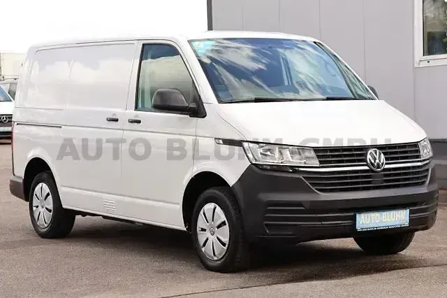 Gebraucht VW T6.1 150 PS (110 kW) 2022 Candyweiß Van