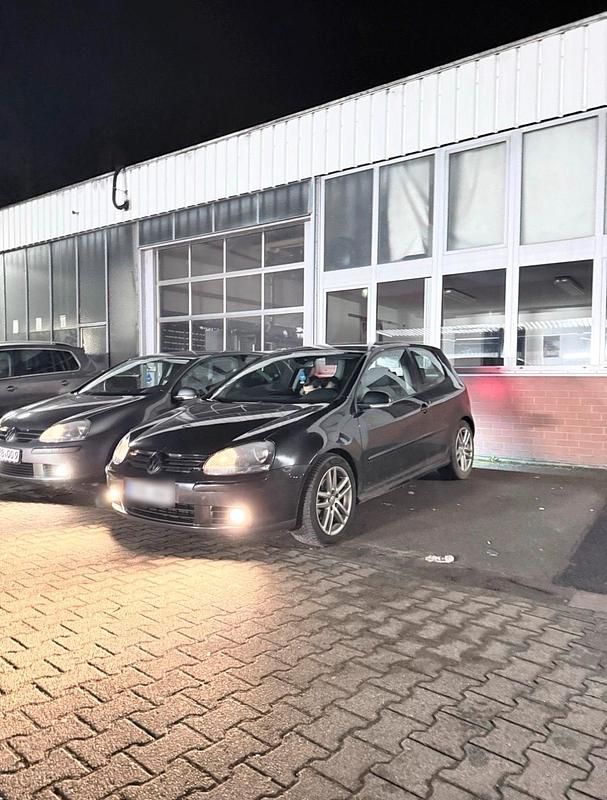 Gebraucht VW Golf 140 PS (102 kW) 2004 Schwarz Coupé