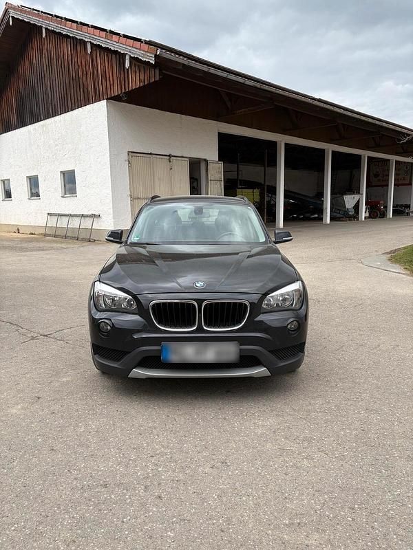Gebraucht BMW X1 149 PS (109 kW) 2012 Schwarz SUV
