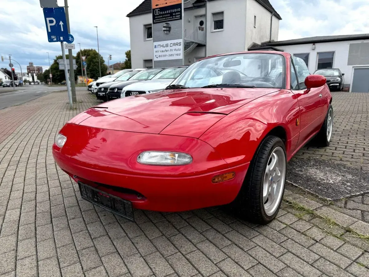 Second-hand Mazda MX5 116 CP (85 kW) 1990 Roșu Cabrio