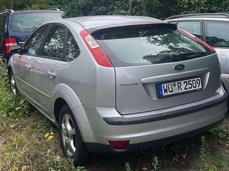 Other Gebraucht 2005 Ford Focus Ghia Kleinwagen | 590 € (Superpreis) - Bild 1/1