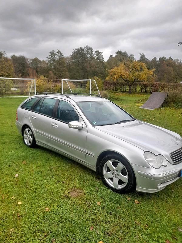 Gebraucht Mercedes C240 177 PS (130 kW) 2001 Silber Kombi