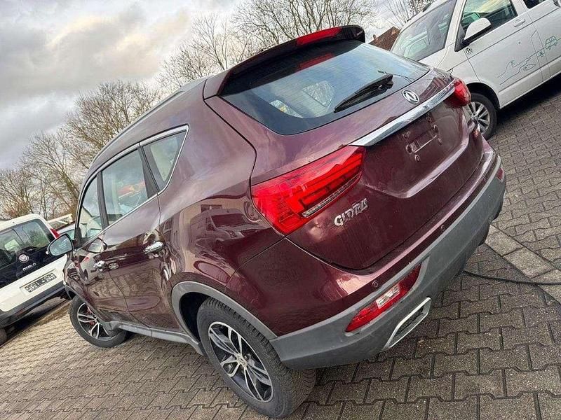 Gebraucht DFSK Glory 580 145 PS (106 kW) 2019 Rot SUV