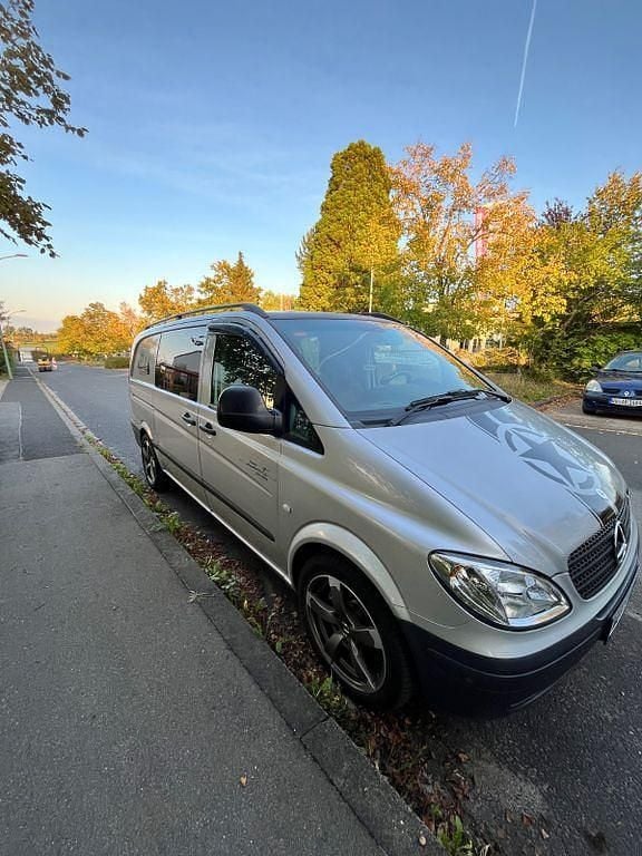 Silber Gebraucht 2008 Mercedes Vito Van / Kleinbus | 4.600 € - Bild 1/4