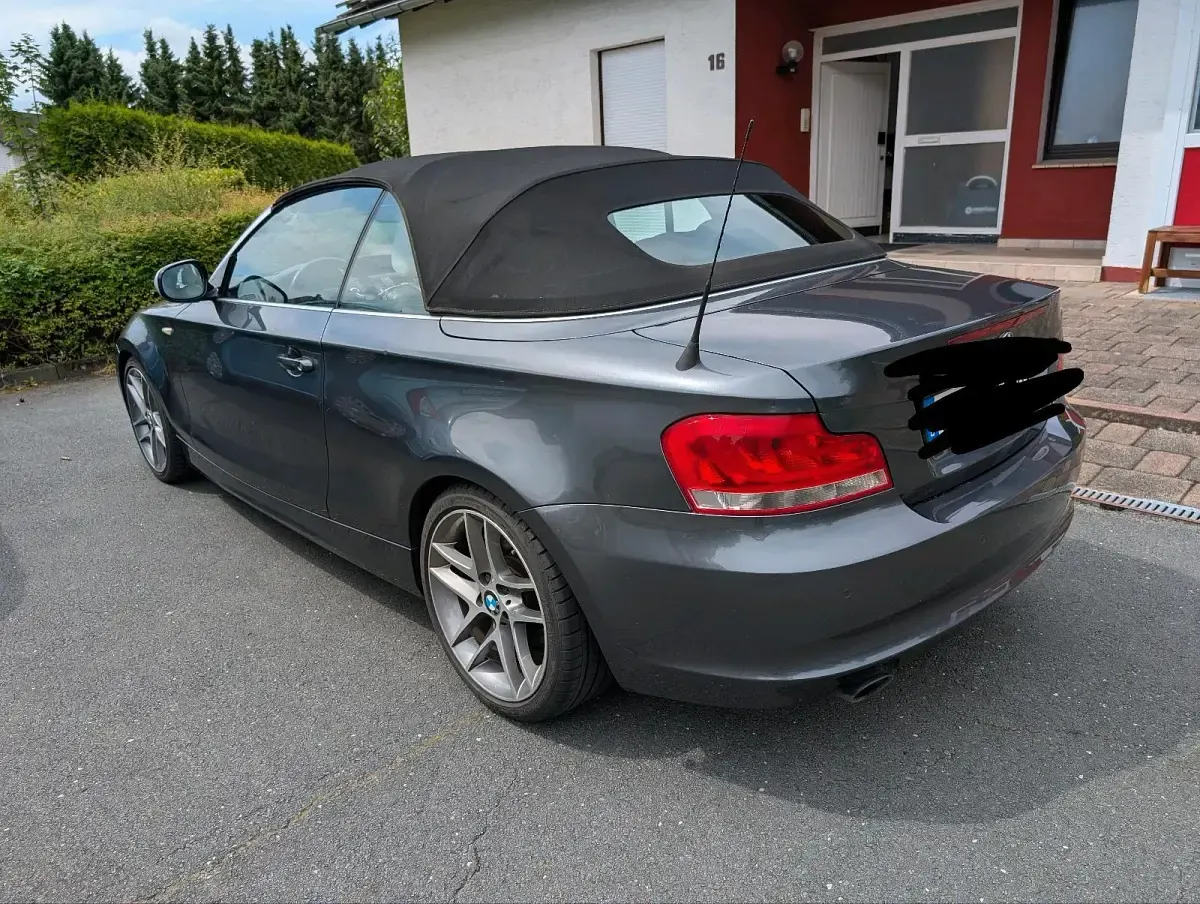 Gebraucht BMW 123 Cabriolet M Sport 204 PS (150 kW) 2013 Grau Cabrio