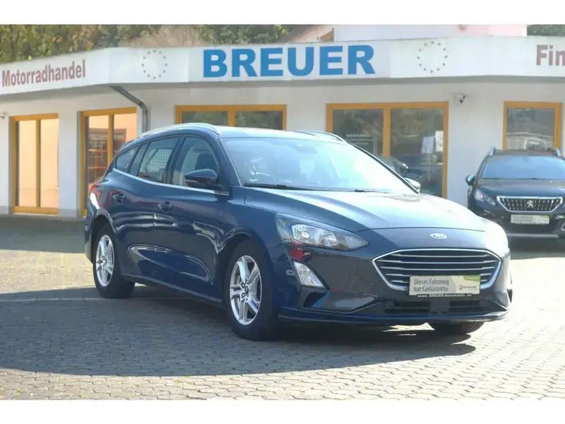 Blau Gebraucht 2019 Ford Focus Cool & Connect Limousine | 11.900 € (Fairer Preis) - Bild 1/4