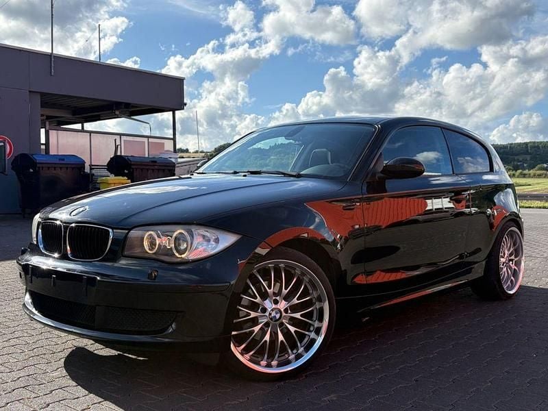 Schwarz Gebraucht 2009 BMW 118 M Sport Kleinwagen | 2.999 € (Superpreis) - Bild 1/4