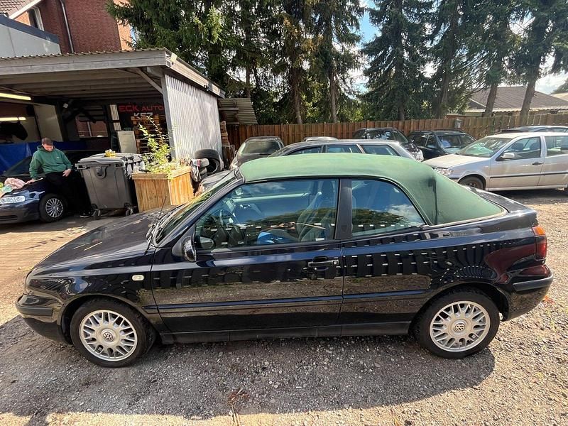 Gebraucht VW Golf Cabriolet 101 PS (74 kW) 2000 Blau Cabrio