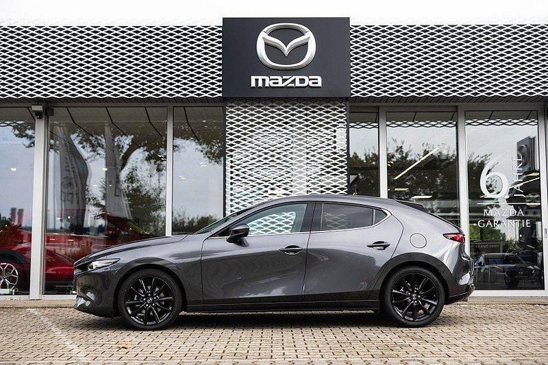 Gebraucht Mazda 3 Exclusive 186 PS (136 kW) 2024 Machine gray Limousine