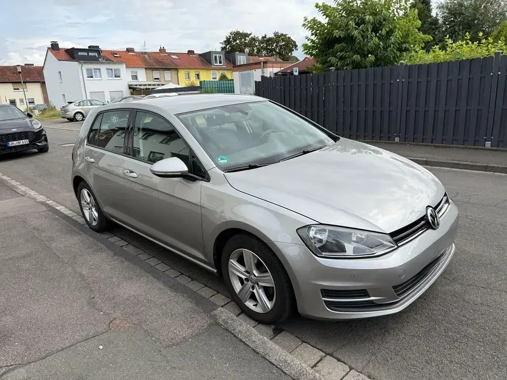 Gebraucht VW Golf VII Comfortline 86 PS (63 kW) 2013 Grau Limousine