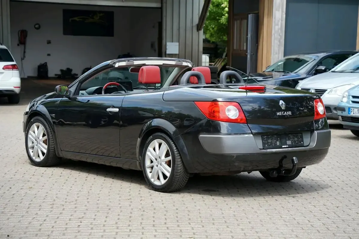 Gebraucht Renault Mégane Cabriolet Exception 135 PS (99 kW) 2004 Schwarz Cabrio