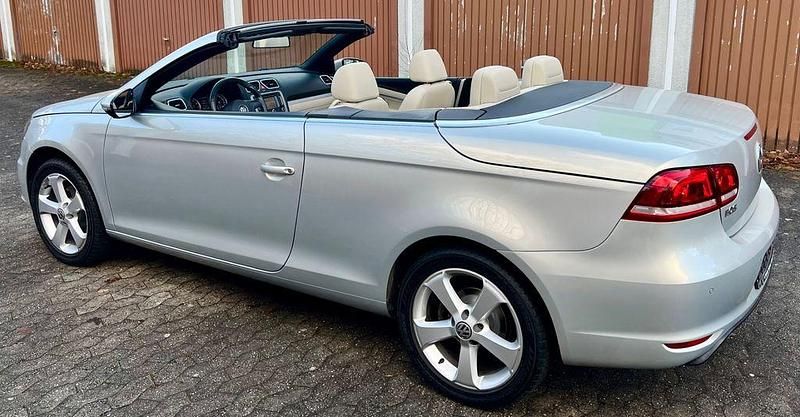 Gebraucht VW Eos 122 PS (89 kW) 2012 Beige Cabrio