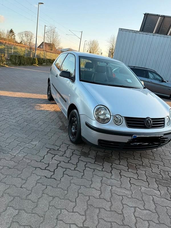 Gebraucht VW Polo 75 PS (55 kW) 2002 Silber Kleinwagen