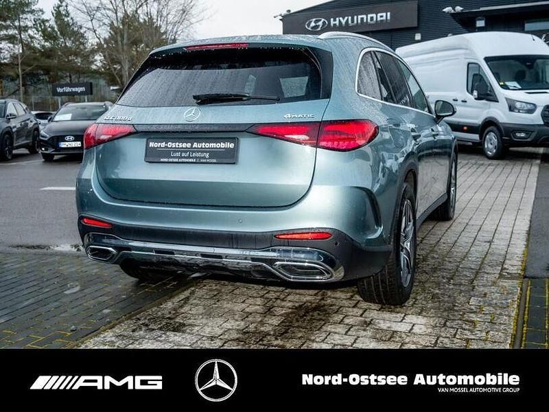 Gebraucht Mercedes GLC300 AMG 269 PS (197 kW) 2025 Silber SUV