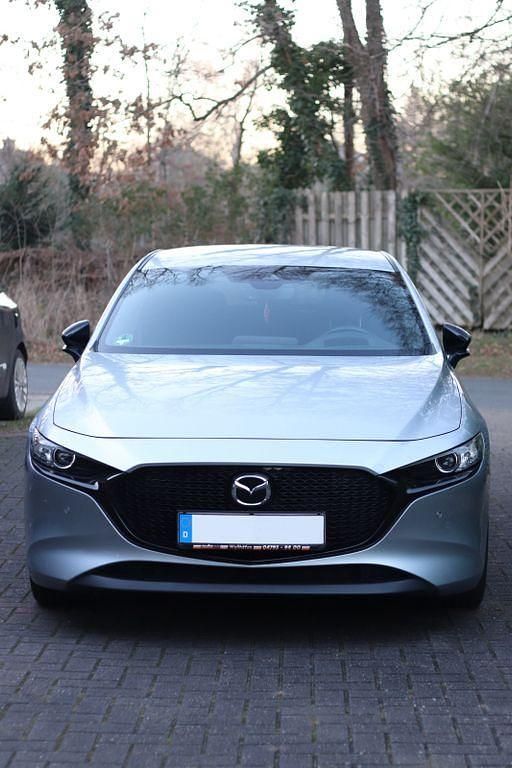 Silber Gebraucht 2023 Mazda 3 Homura-Line Limousine | 22.900 € (Fairer Preis) - Bild 1/4