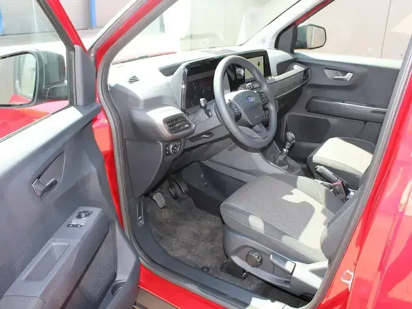 Gebraucht Ford Tourneo Courier Trend 125 PS (91 kW) 2024 Rot Van / Kleinbus