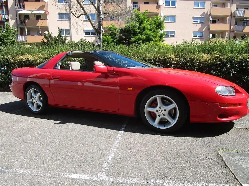 Gebraucht Chevrolet Camaro 193 PS (141 kW) 2000 Rot Cabrio