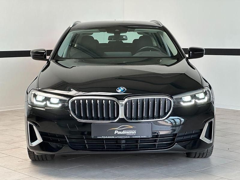 Gebraucht BMW 530e Luxury Line 292 PS (214 kW) 2022 Schwarz ii Kombi