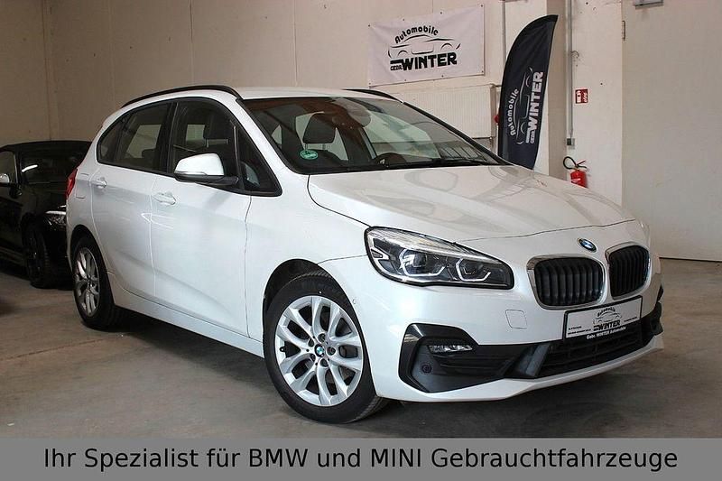 Gebraucht BMW 220 Active Tourer Advantage 190 PS (139 kW) 2020 Weiß Van / Kleinbus
