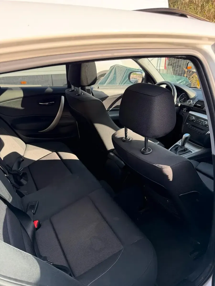 Gebraucht BMW 120 177 PS (130 kW) 2011 Weiß Kleinwagen