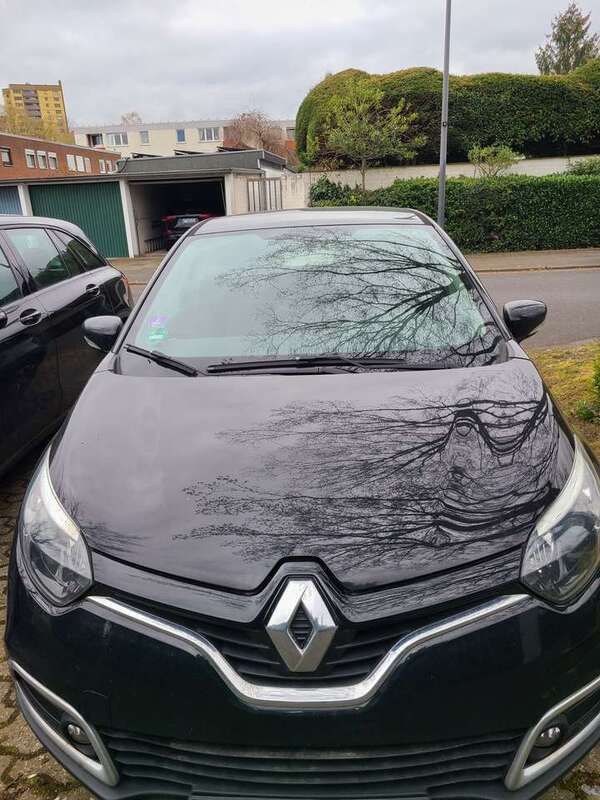 Schwarz Gebraucht 2016 Renault Captur LIMITED SUV | 7.999 € (Fairer Preis) - Bild 1/3