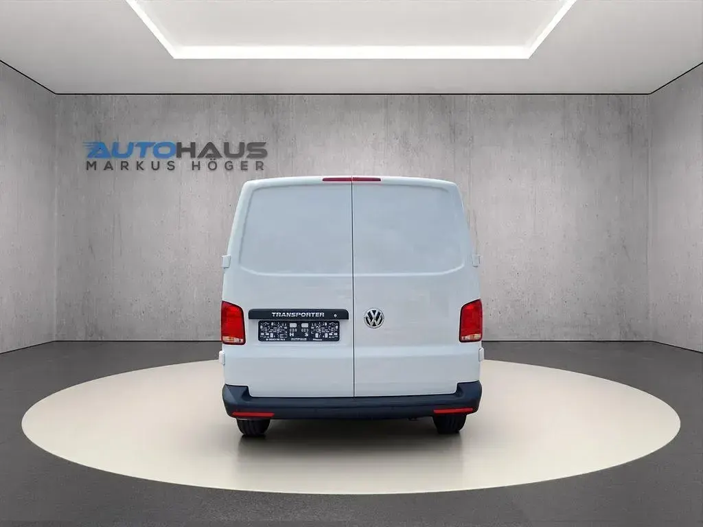 Gebraucht VW Transporter Comfortline 150 PS (110 kW) 2024 Candyweiß Van