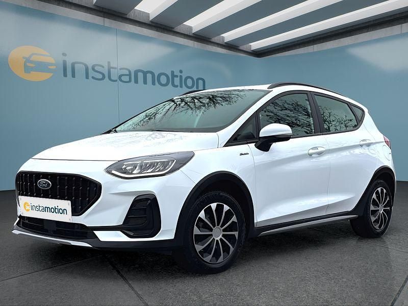Gebraucht Ford Fiesta Trend 101 PS (74 kW) 2022 Weiß Kleinwagen
