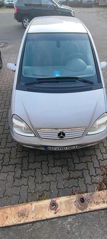 Silber Gebraucht 2004 Mercedes A160 Limousine | 1.350 € - Bild 1/4