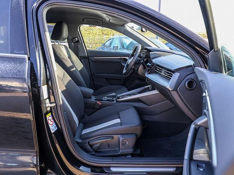 Gebraucht Audi A3 Advanced Plus 116 PS (85 kW) 2025 Schwarz / mythosschwarz Limousine