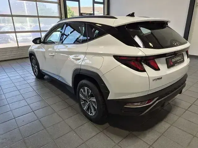 Gebraucht Hyundai Tucson Select 150 PS (110 kW) 2024 Weiß SUV