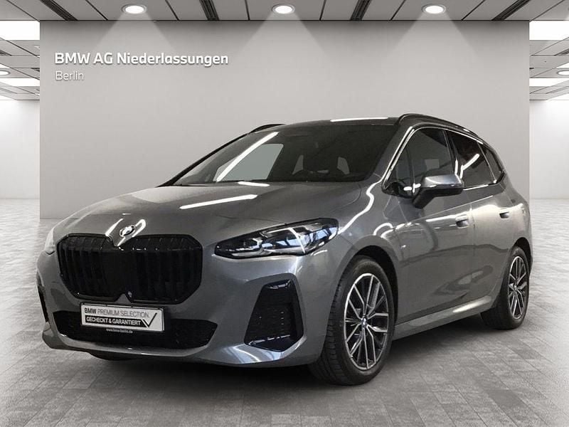 Grau Gebraucht 2022 BMW 223 Active Tourer M Sport Van / Kleinbus | 34.700 € (Fairer Preis) - Bild 1/4